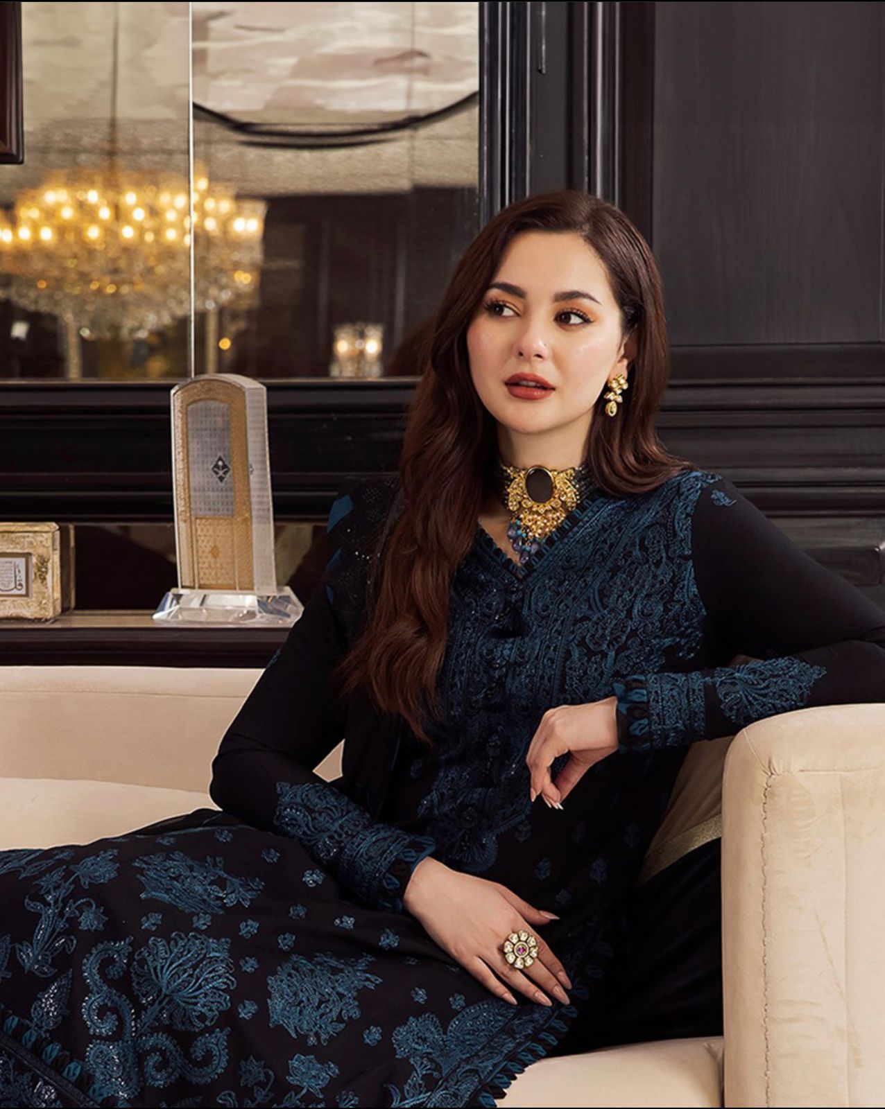 Asim jofa EMBROIDERED LAWN SILK 3 PCS AJRN-02 FJ