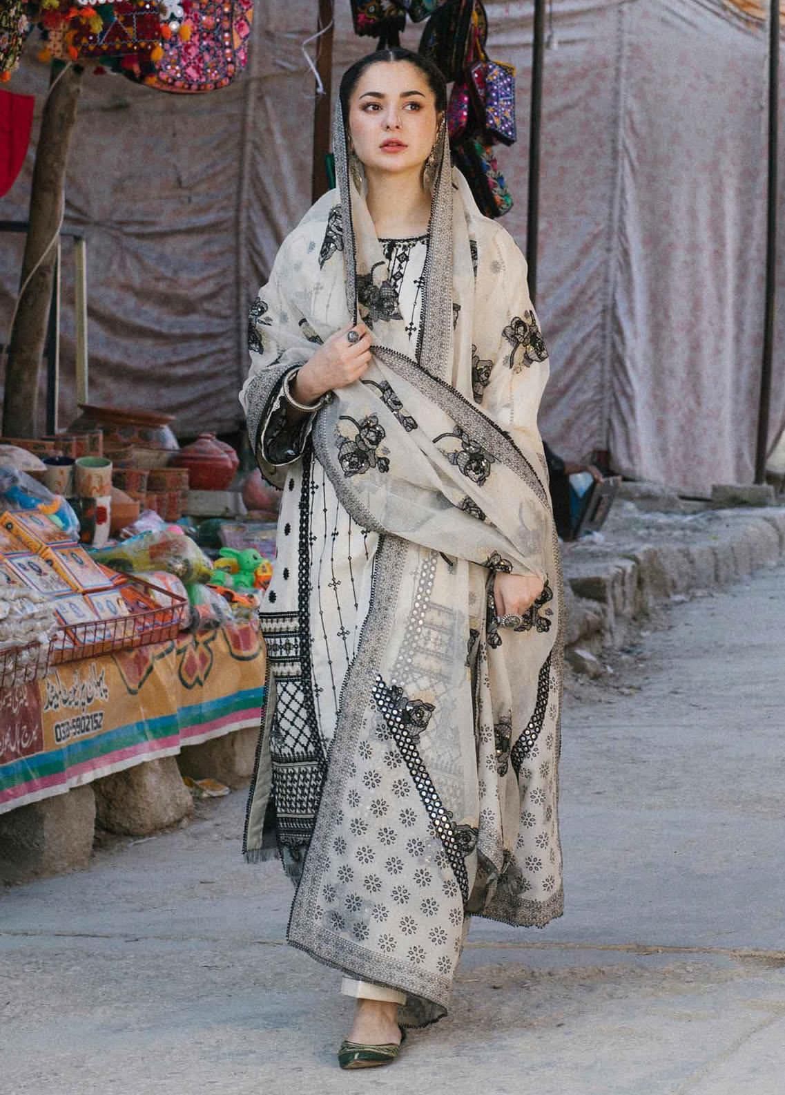 QALAMQAR Luxery Lawn QL-D05-AABROO- 22 ST