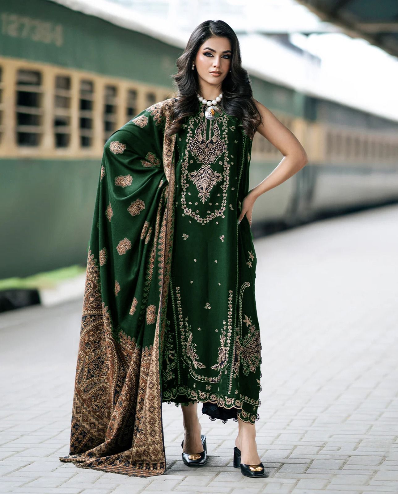 Maria B LAWN EMB MANNAT FJ