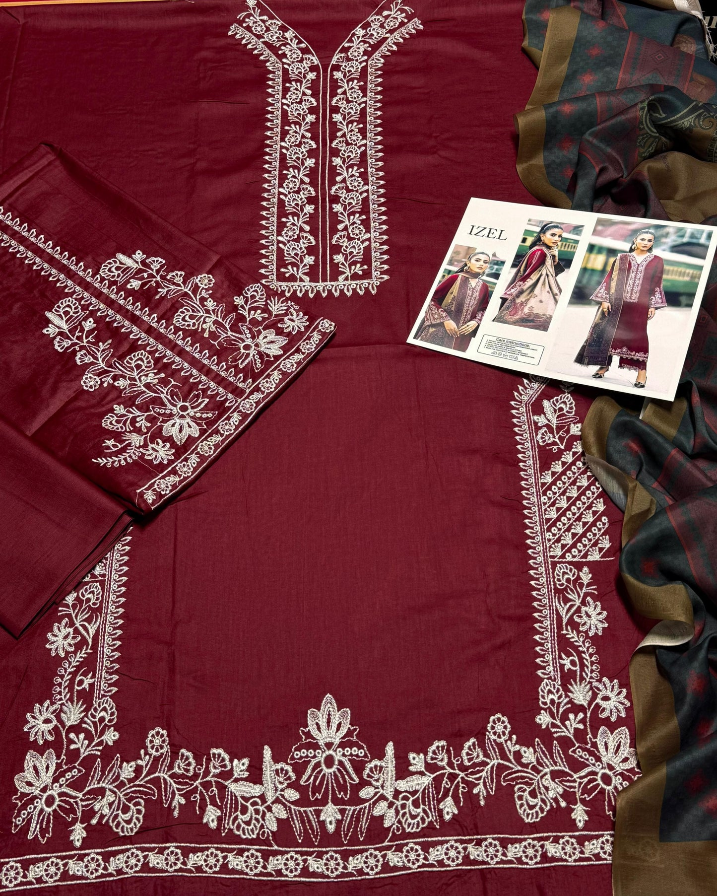 Izel Musafir 3Pcs Embroidered Lawn MEWC-2433 FJ