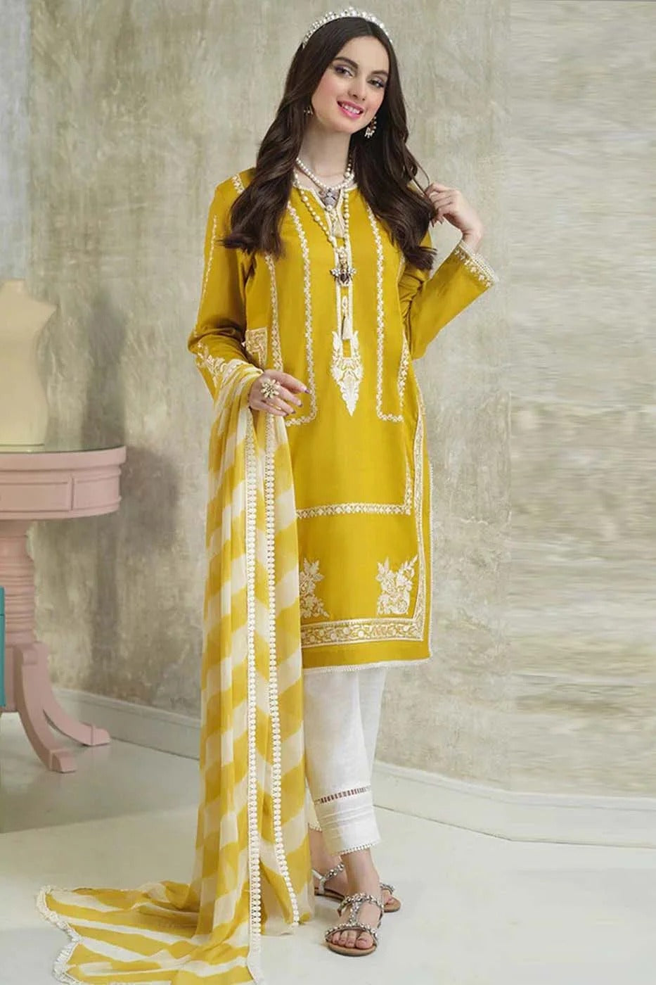 ASIM JOFA 3Pcs Embroidered Lawn -VM3176 FJ